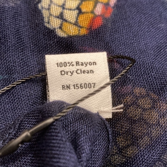 Vera Bradley Toucan Party Soft Fringe Scarf - Picture 7 of 7